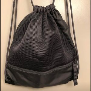 Lululemon drawstring bag
